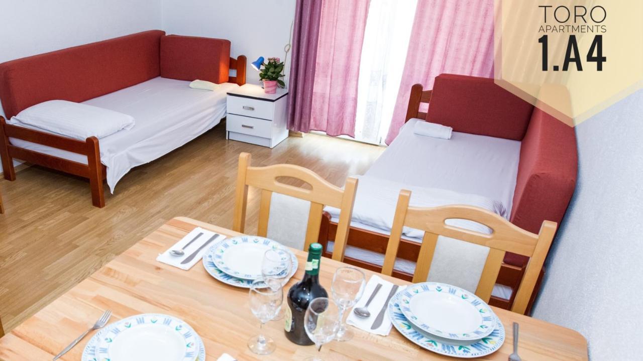 Apartments Toro Pag Town Extérieur photo